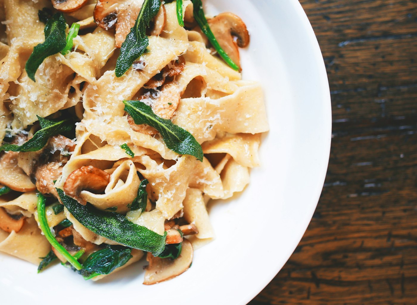 A bowl of pasta